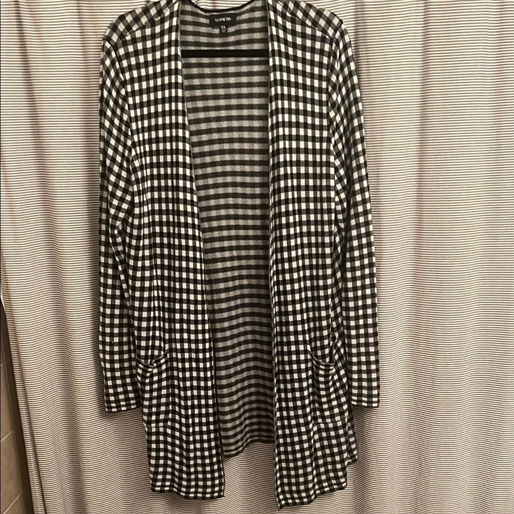 Women's Black and White Checkered Sweater